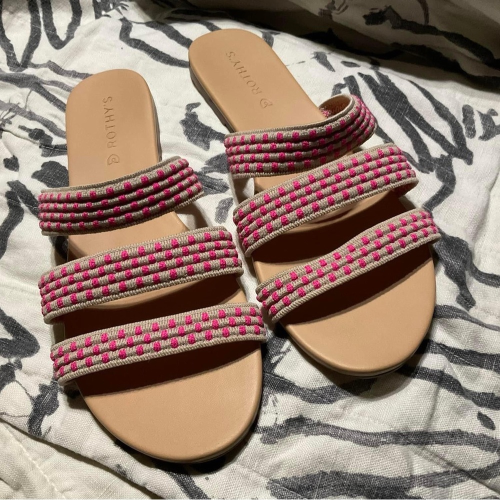 New Rothy’s pink triple band sandals size 10